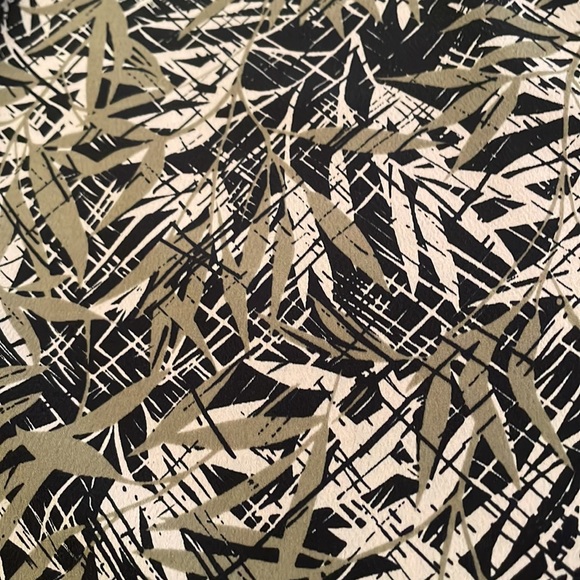 Sag Harbor printed skirt with pockets - Picture 3 of 9